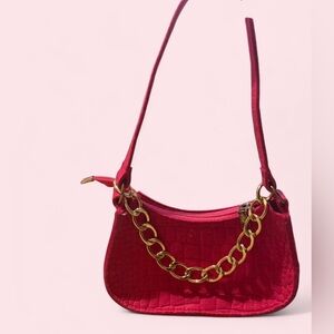 Elegant pink Quilted Shoulder Bag with Gold Chain